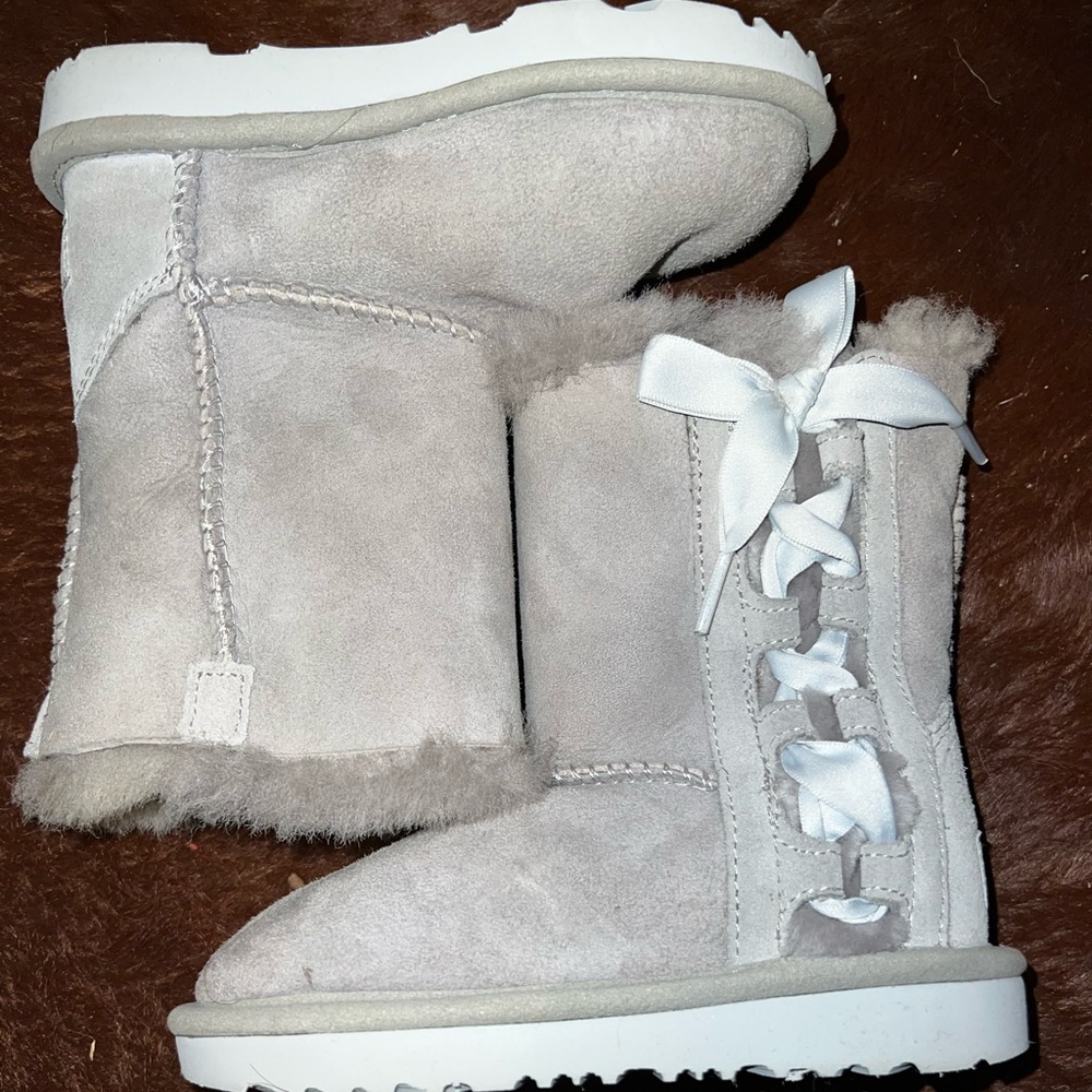 Girls size 10 Ugg